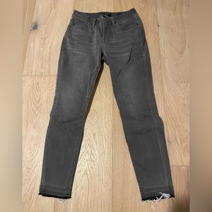 LUCKYS grey skinny jeans size: 6